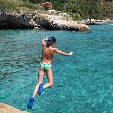 Ioannis House Sea View-perfect Family Holidays Nyaraló Lurdáta